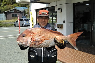 75cmの鯛.jpg