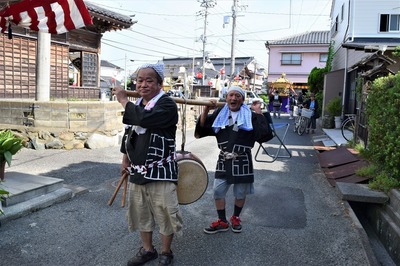 お神輿先ぶれ太鼓.jpg