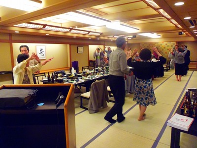 きよしのズンドコ節・踊り3.jpg