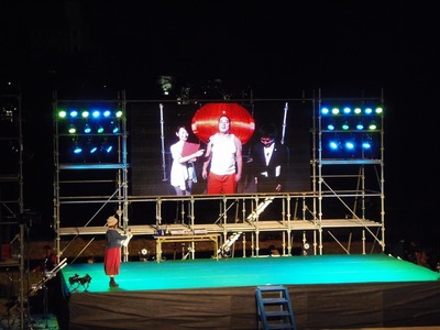 イベントステージ2.jpg