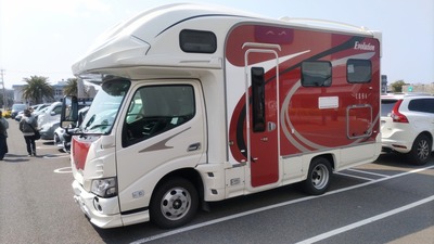 キャンピングカー2.jpg