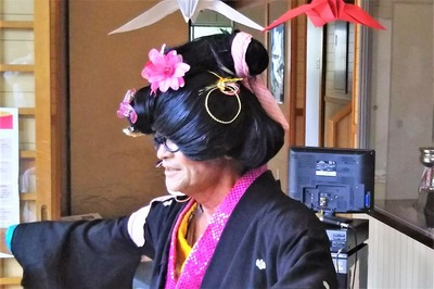 ラッパの正ちゃん日本舞踊3.jpg