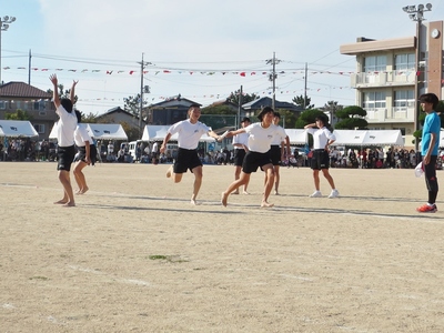 中学校リレー.jpg