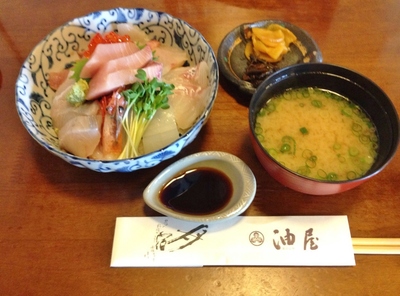 伊根の船宿6食事.jpg