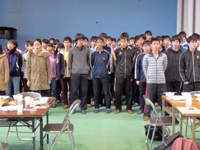 八王子東高校生徒校歌斉唱2.jpg