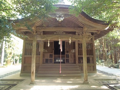 垂裕神社社殿.jpg