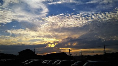 夕暮れの気になる雲.jpg