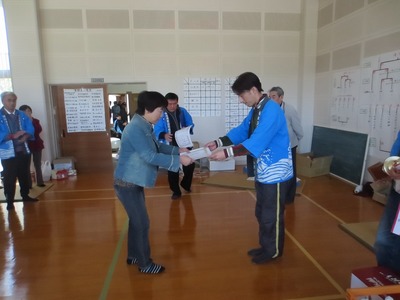 女性の部優勝.jpg