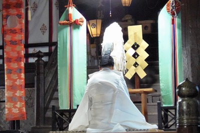 宮国宮司.jpg