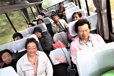 帰りのバス内.jpg