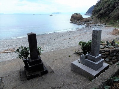 日露兵士の墓2.jpg