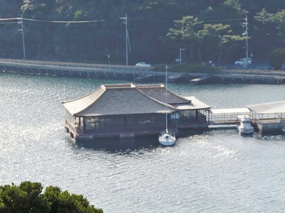 旧海上レストラン紫津浦.jpg
