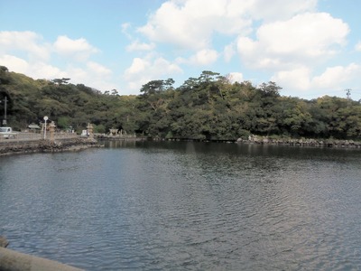 明神池.jpg