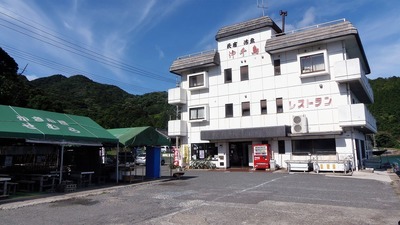 沖千鳥とかき小屋せむら.jpg
