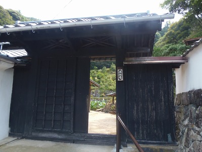 法船庵の山門.jpg