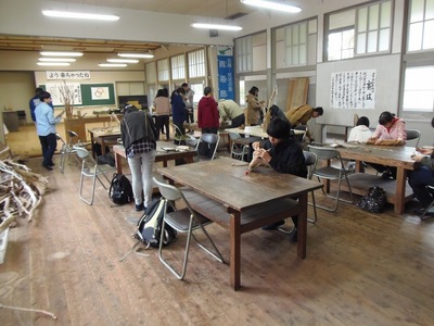 流木アート作り体験2.jpg