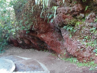 火口へ2.jpg