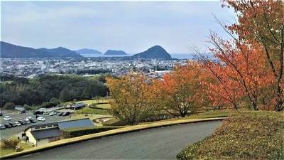 秋色の展望広場からの眺望2.jpg