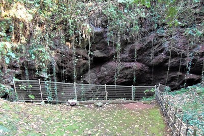 笠山火口3.jpg
