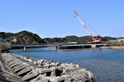 粟野川鉄橋工事.jpg