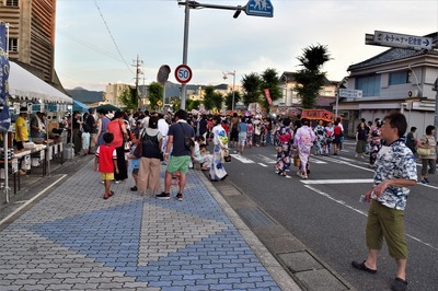 賑わい4.jpg