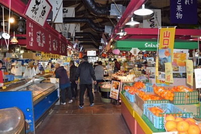道の駅・萩しーまーと店内1.jpg