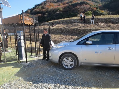電気自動車充電.jpg