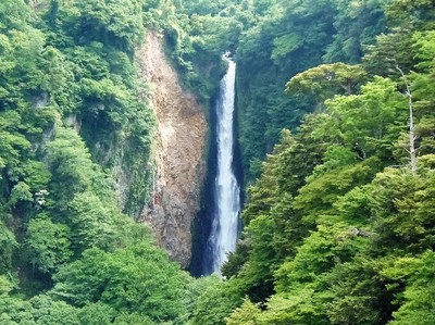 震動の滝・雄滝2.jpg