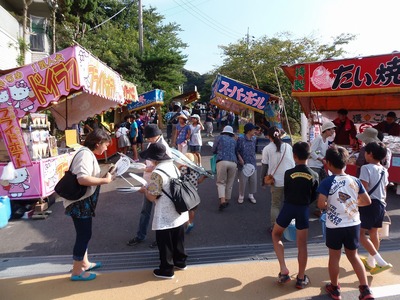 露店の賑わい.jpg