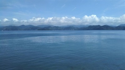 青い空と海.jpg