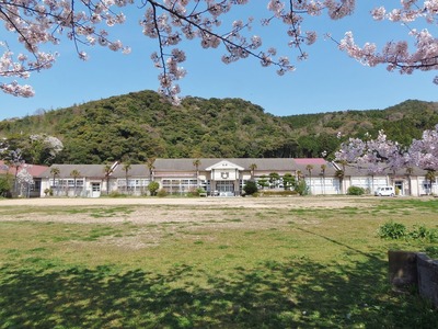 青海島小学校.jpg