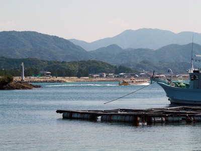 青海島観光船2.jpg