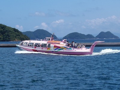 青海島観光船・ピンクシータス2.jpg