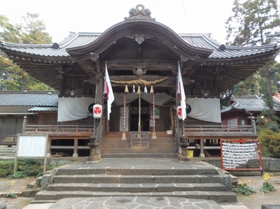 飯山八幡宮社殿.jpg